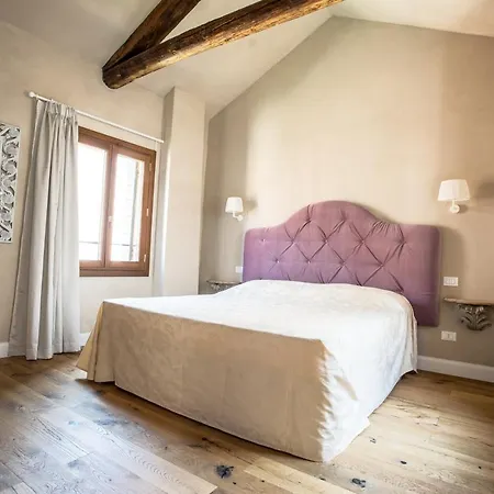 Apartment Casa Virginia Direct At The Canal Cannaregio With Own Roof Terrace
