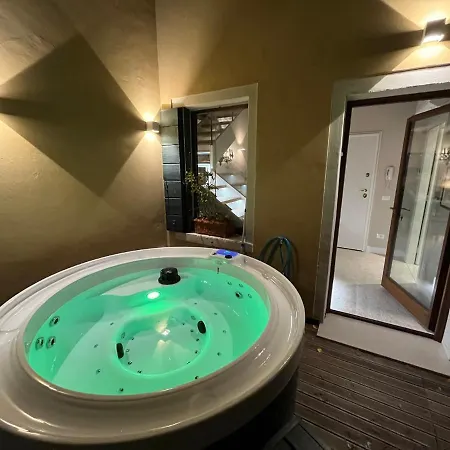 Casa Virginia Direct At The Canal Cannaregio With Own Roof Terrace * Venice