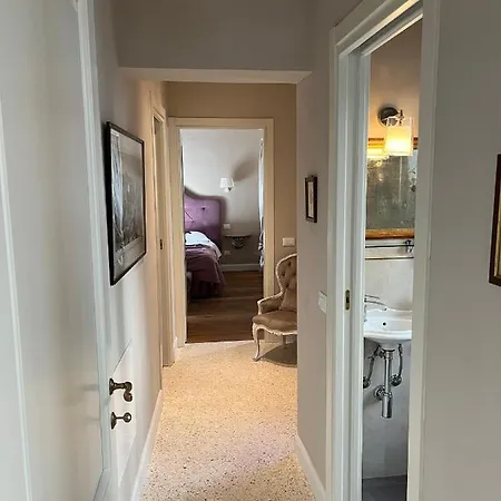Casa Virginia Direct At The Canal Cannaregio With Own Roof Terrace Apartment Venice