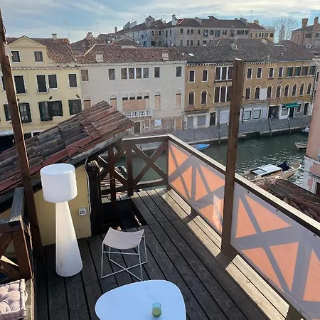 Casa Virginia Direct At The Canal Cannaregio With Own Roof Terrace Apartment