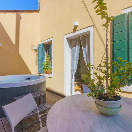 Casa Virginia Direct At The Canal Cannaregio With Own Roof Terrace *