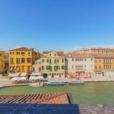 Casa Virginia Direct At The Canal Cannaregio With Own Roof Terrace * Venice