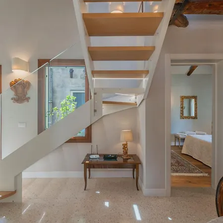 Casa Virginia Direct At The Canal Cannaregio With Own Roof Terrace Venice