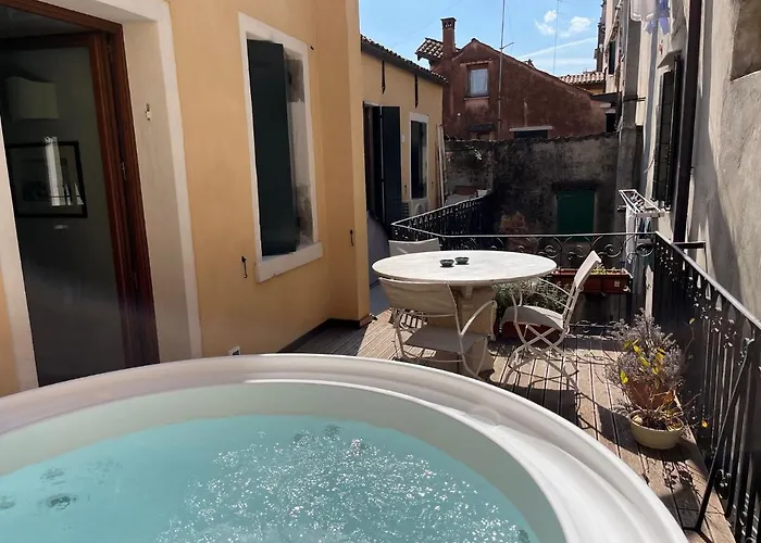 Casa Virginia Direct At The Canal Cannaregio With Own Roof Terrace Appartement