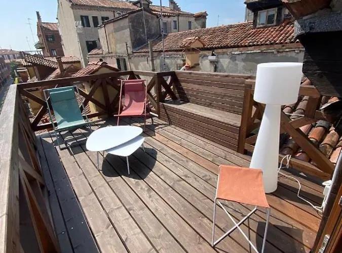 Appartement Casa Virginia Direct At The Canal Cannaregio With Own Roof Terrace